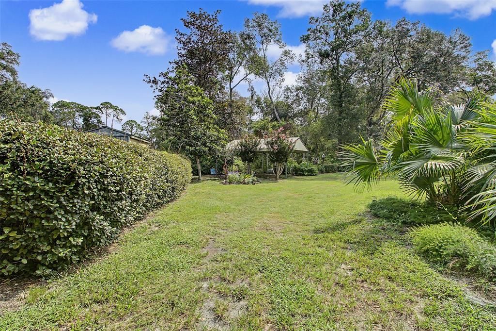 For Sale: $325,000 (3 beds, 2 baths, 1939 Square Feet)