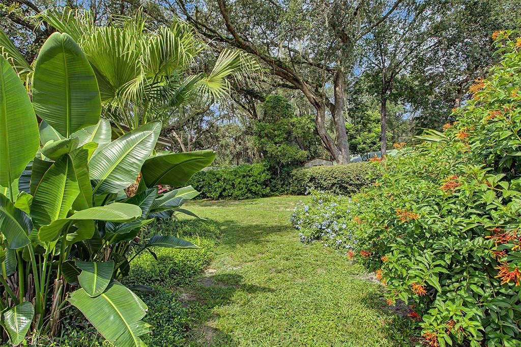 For Sale: $325,000 (3 beds, 2 baths, 1939 Square Feet)