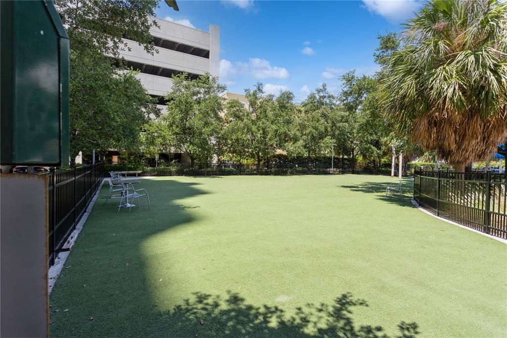 For Rent: $3,000 (1 beds, 1 baths, 1080 Square Feet)