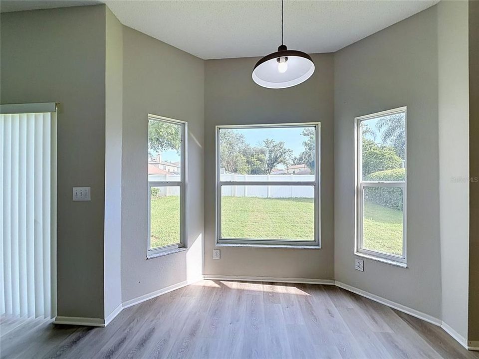 For Sale: $385,000 (3 beds, 2 baths, 2041 Square Feet)