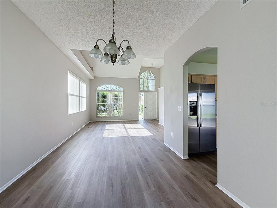 For Sale: $385,000 (3 beds, 2 baths, 2041 Square Feet)