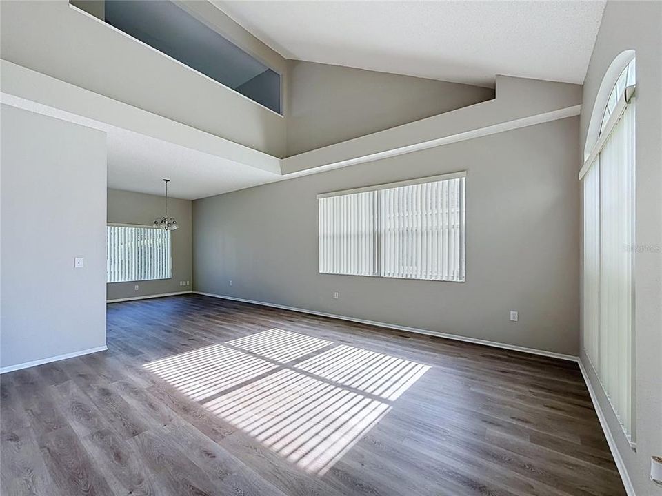 For Sale: $385,000 (3 beds, 2 baths, 2041 Square Feet)