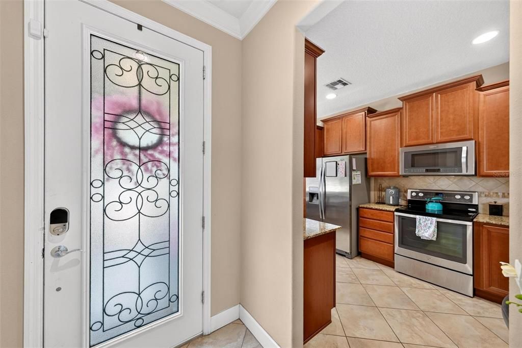 For Sale: $325,000 (3 beds, 2 baths, 1415 Square Feet)