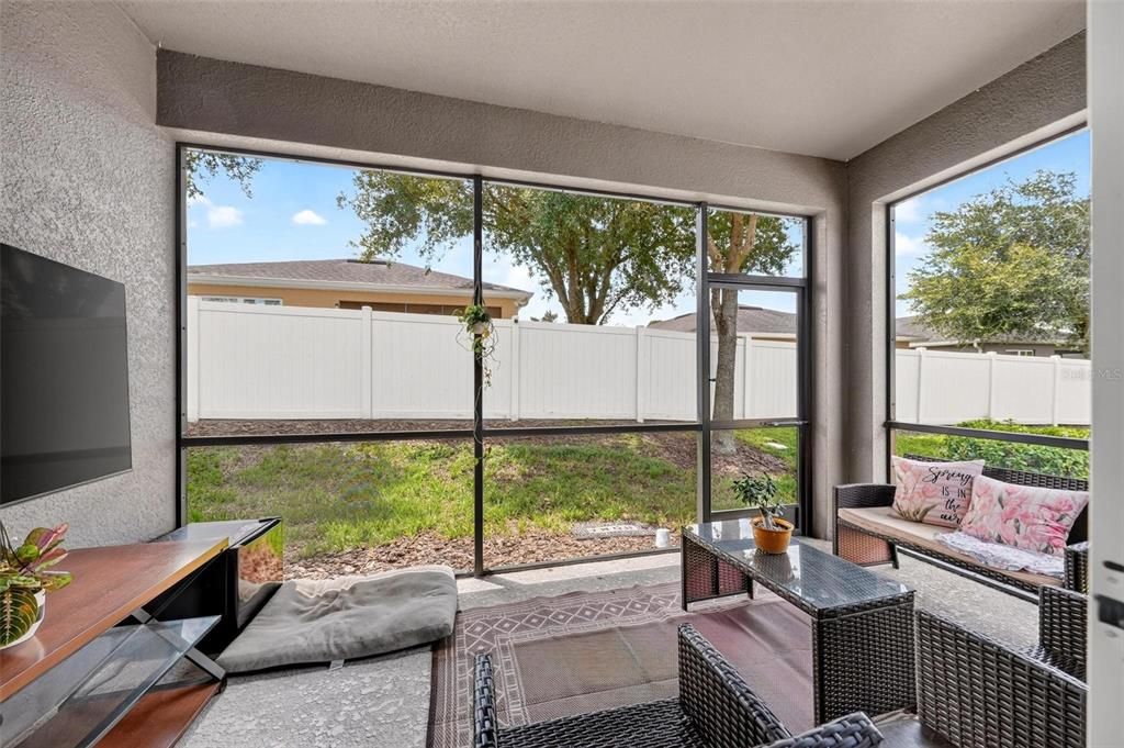For Sale: $325,000 (3 beds, 2 baths, 1415 Square Feet)