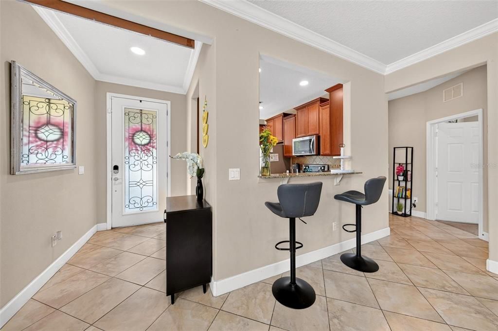 For Sale: $325,000 (3 beds, 2 baths, 1415 Square Feet)