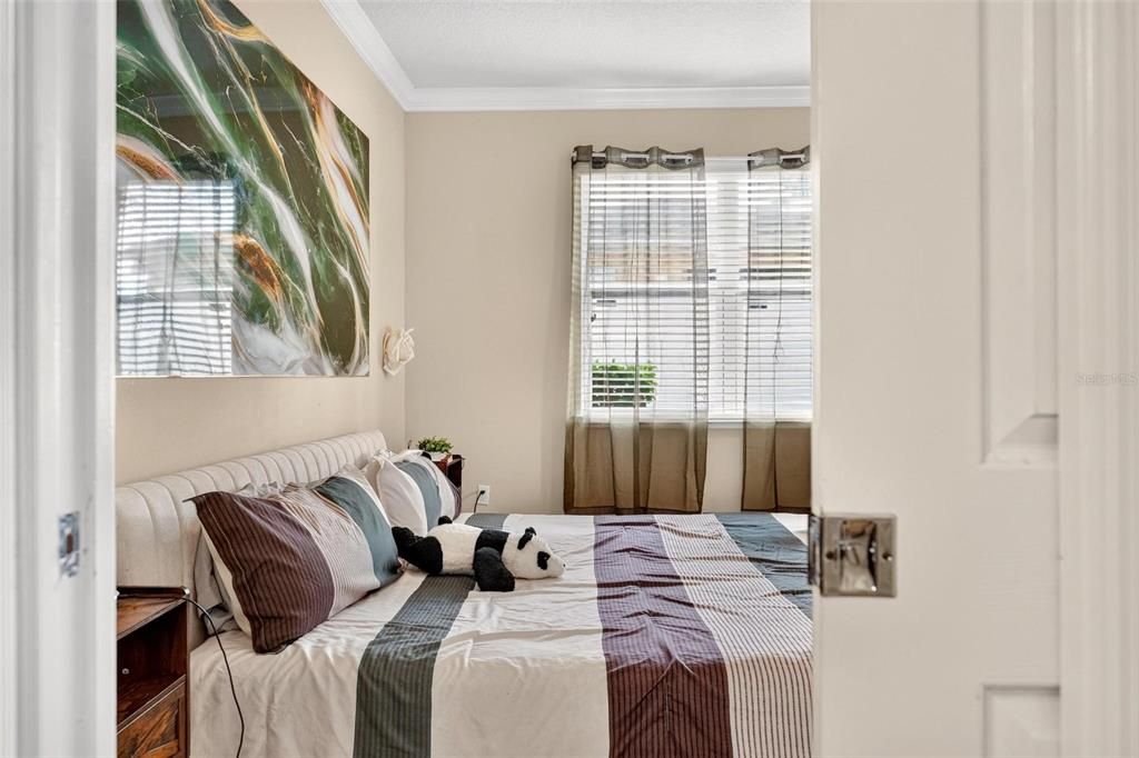 For Sale: $325,000 (3 beds, 2 baths, 1415 Square Feet)