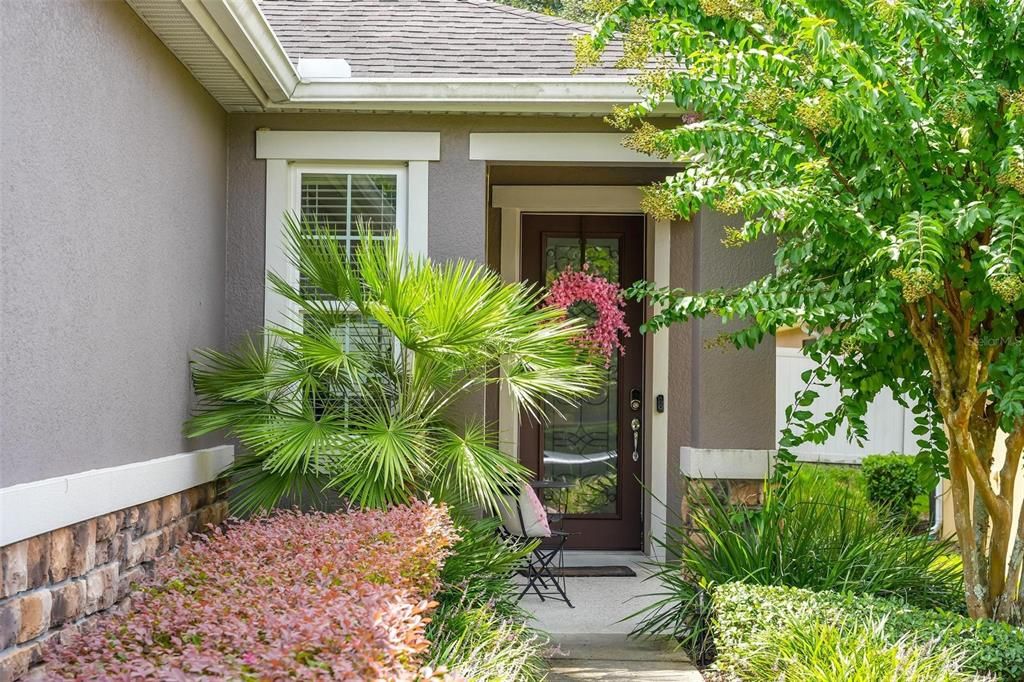 For Sale: $325,000 (3 beds, 2 baths, 1415 Square Feet)