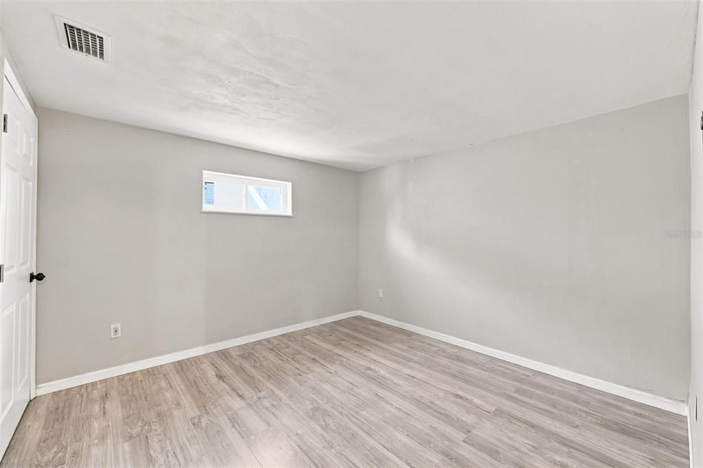 En Venta: $285,000 (3 camas, 2 baños, 1324 Pies cuadrados)
