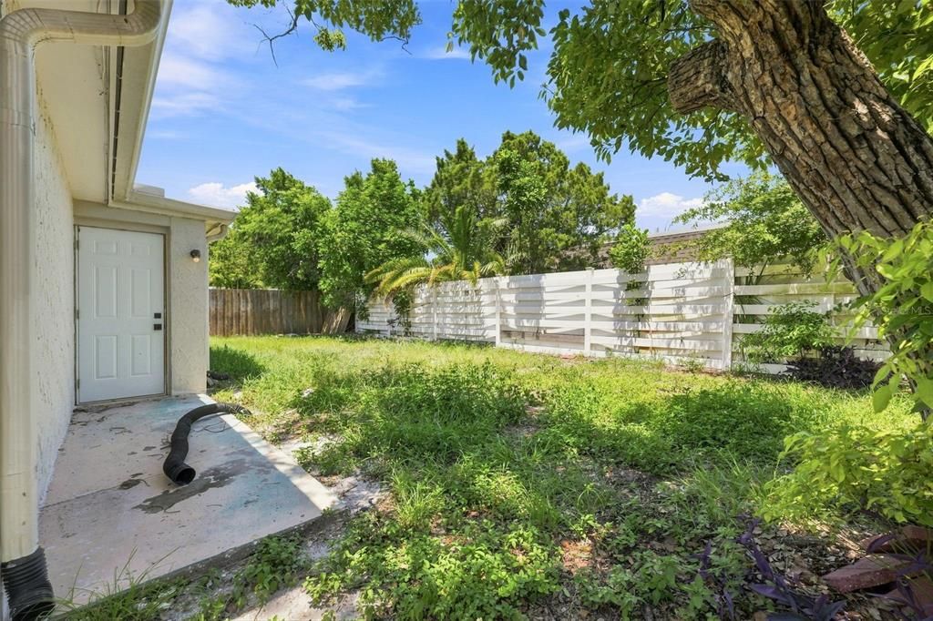 En Venta: $285,000 (3 camas, 2 baños, 1324 Pies cuadrados)