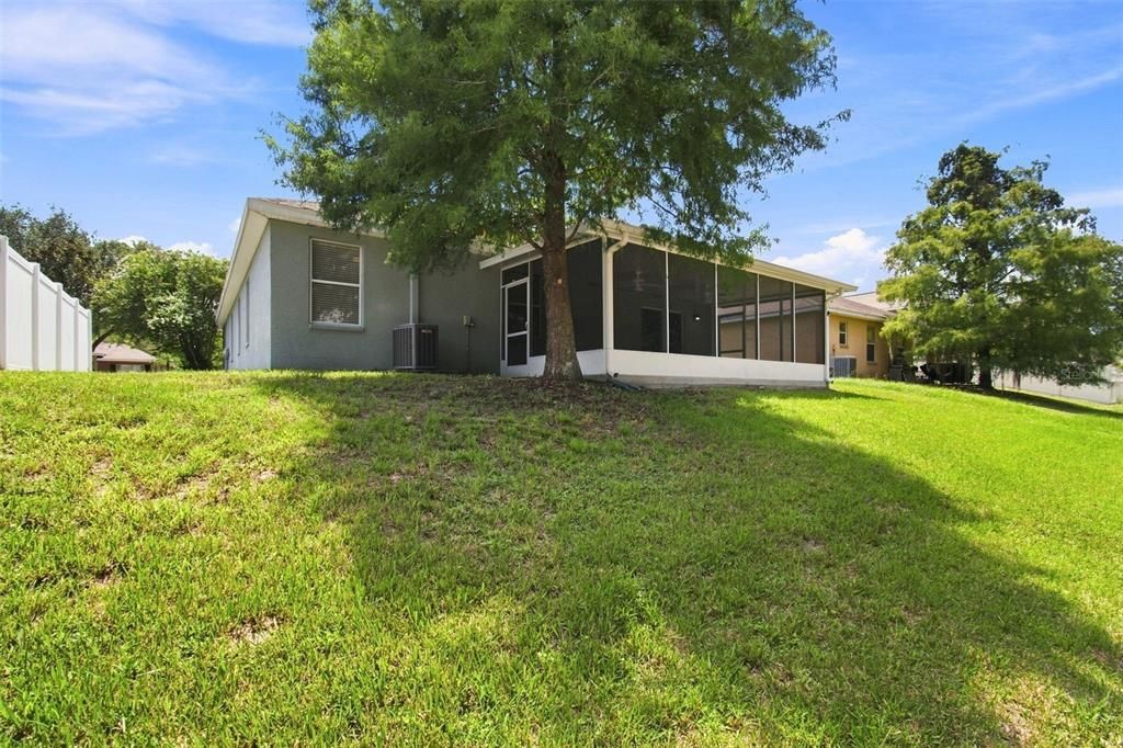 For Sale: $330,000 (4 beds, 2 baths, 1968 Square Feet)