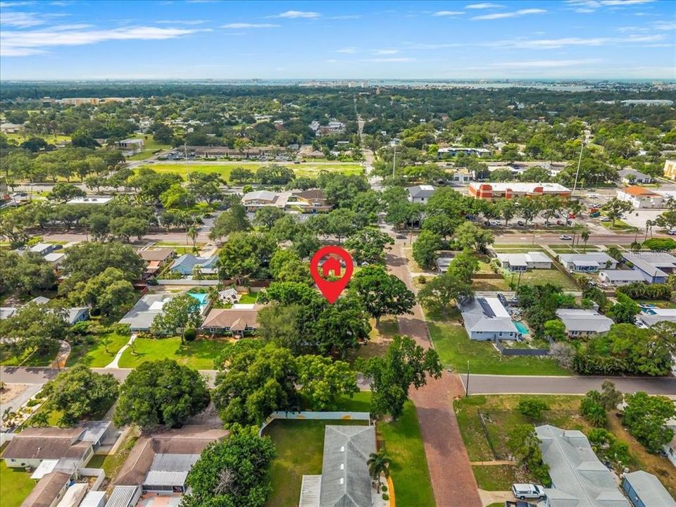 En Venta: $615,000 (3 camas, 3 baños, 1749 Pies cuadrados)