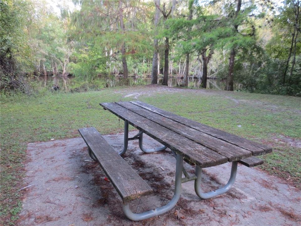 待售: $19,900 (0.30 acres)