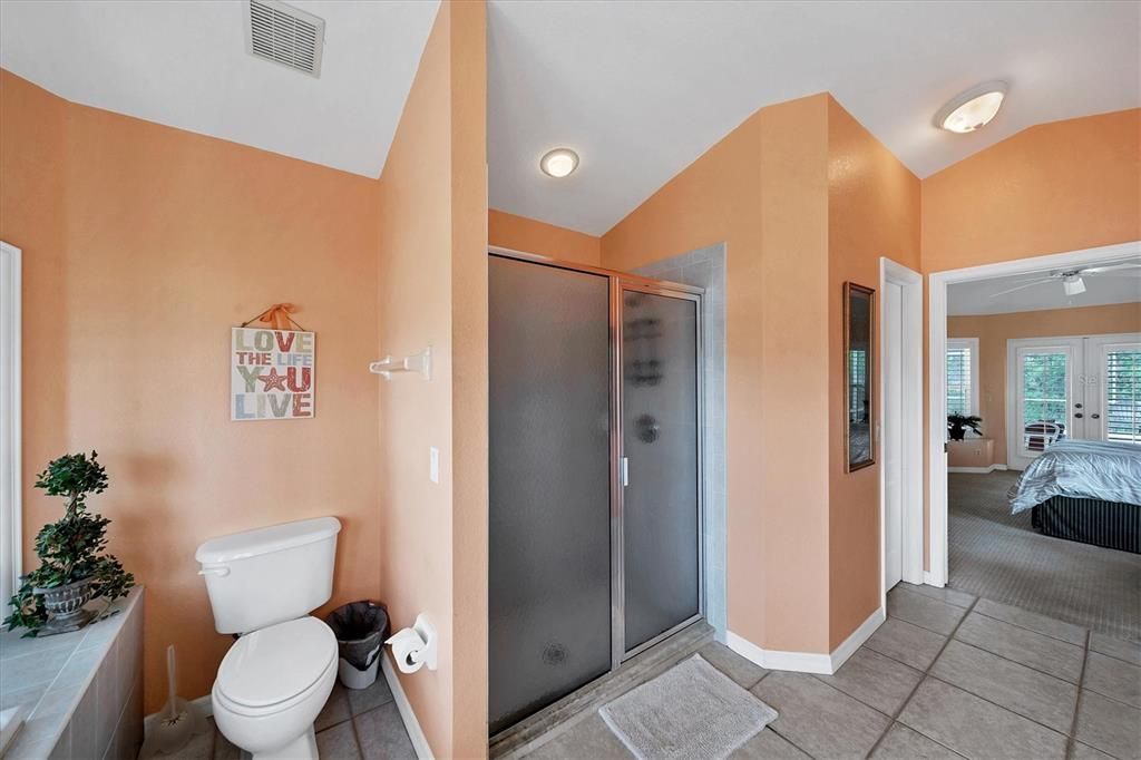 For Sale: $495,000 (5 beds, 4 baths, 2403 Square Feet)