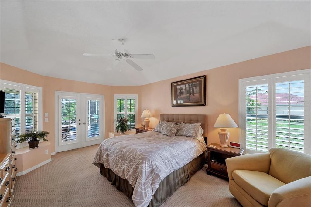 For Sale: $495,000 (5 beds, 4 baths, 2403 Square Feet)