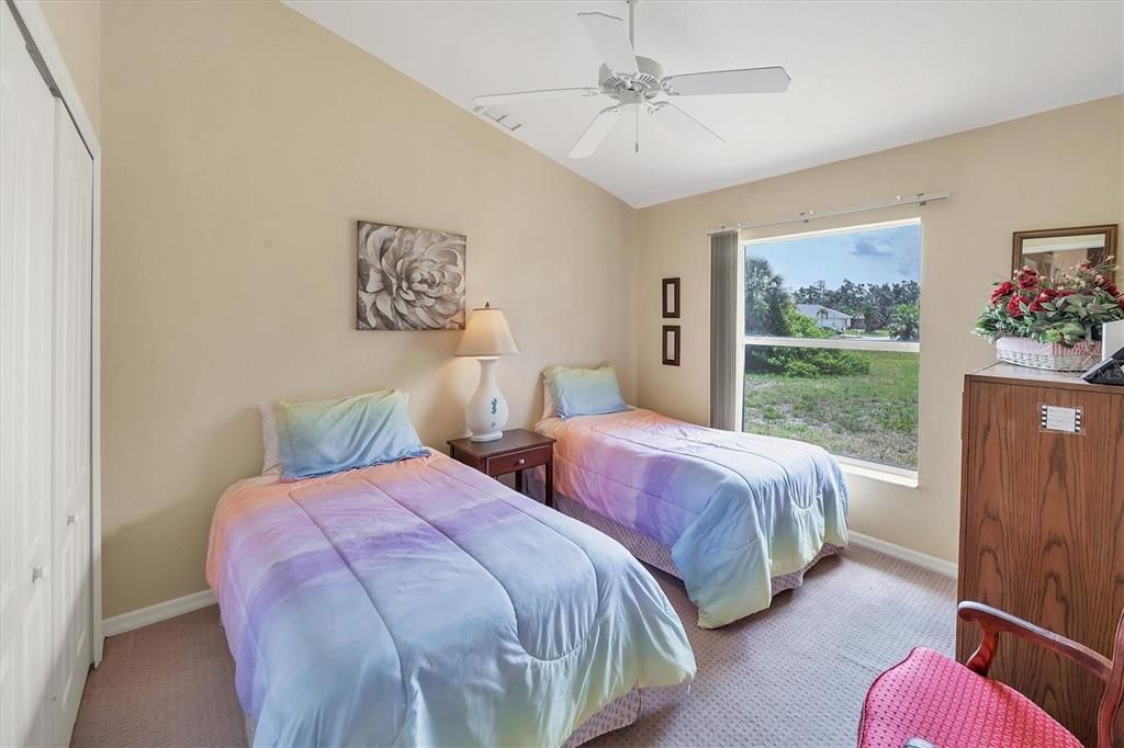 For Sale: $495,000 (5 beds, 4 baths, 2403 Square Feet)