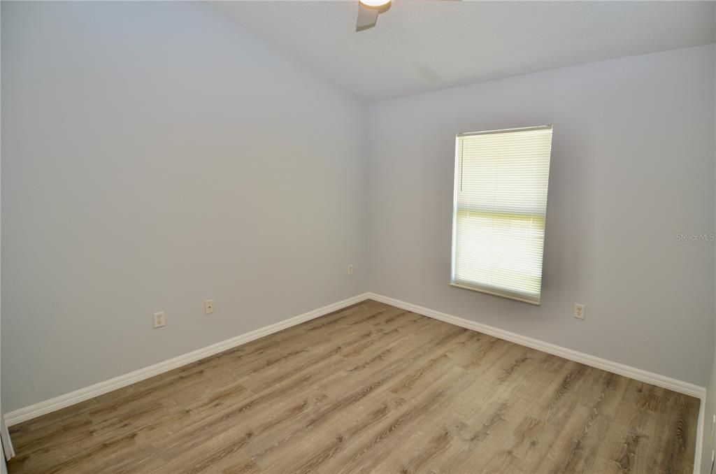 For Sale: $350,000 (3 beds, 2 baths, 1750 Square Feet)