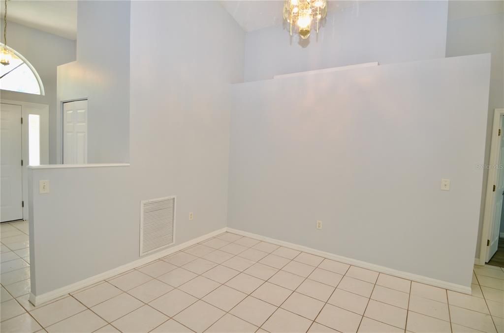 For Sale: $350,000 (3 beds, 2 baths, 1750 Square Feet)