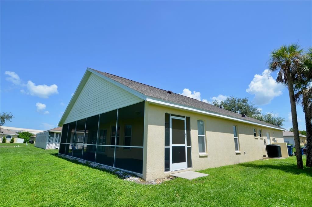 For Sale: $350,000 (3 beds, 2 baths, 1750 Square Feet)