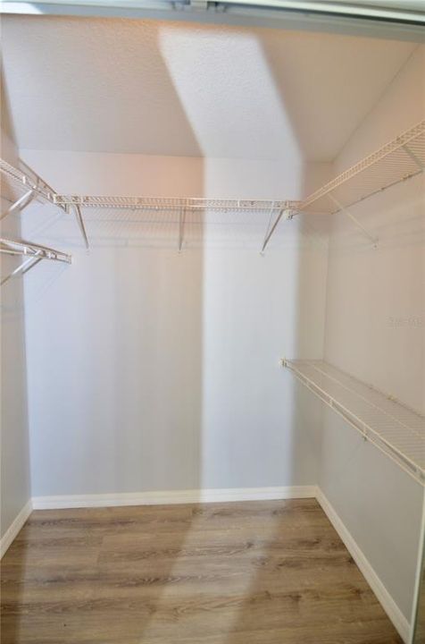 For Sale: $350,000 (3 beds, 2 baths, 1750 Square Feet)