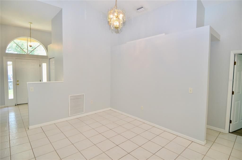 For Sale: $350,000 (3 beds, 2 baths, 1750 Square Feet)