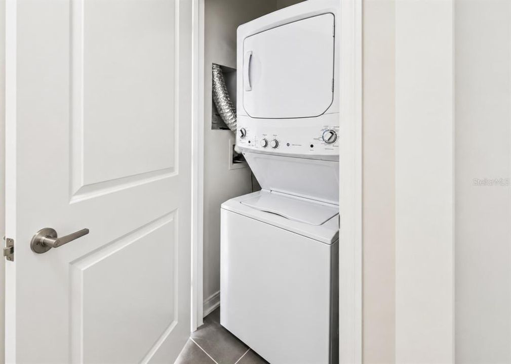 На продажу: $449,000 (5 спален, 3 ванн, 2115 Квадратных фут)