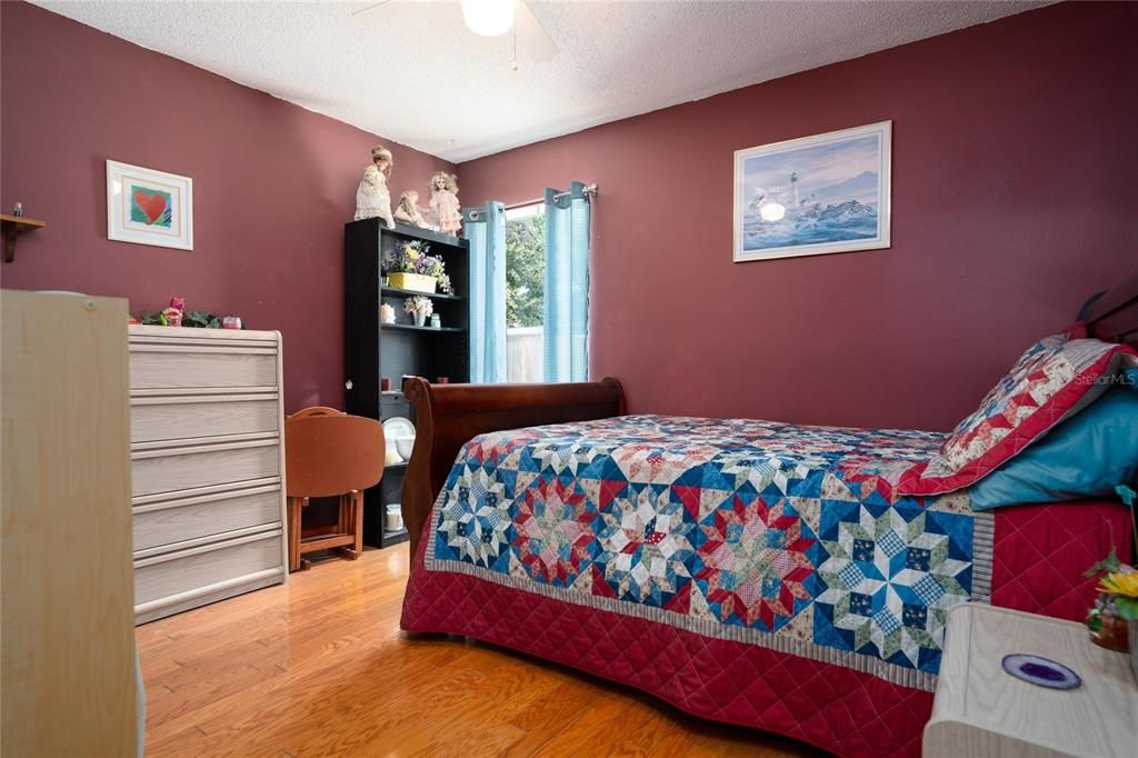 For Sale: $340,000 (3 beds, 2 baths, 1724 Square Feet)