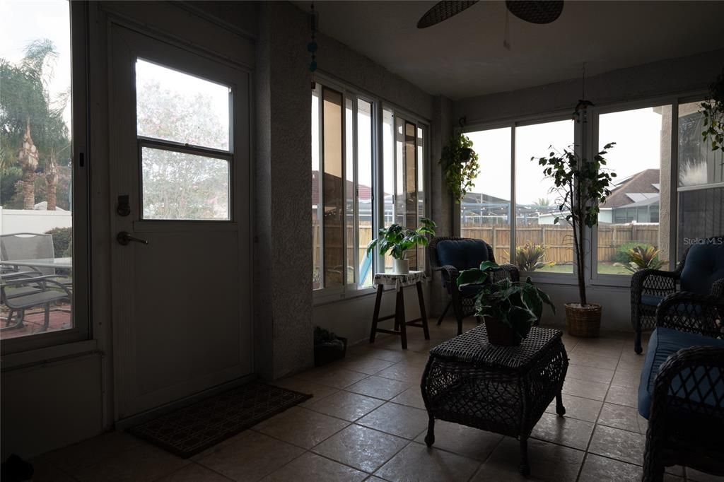 For Sale: $340,000 (3 beds, 2 baths, 1724 Square Feet)