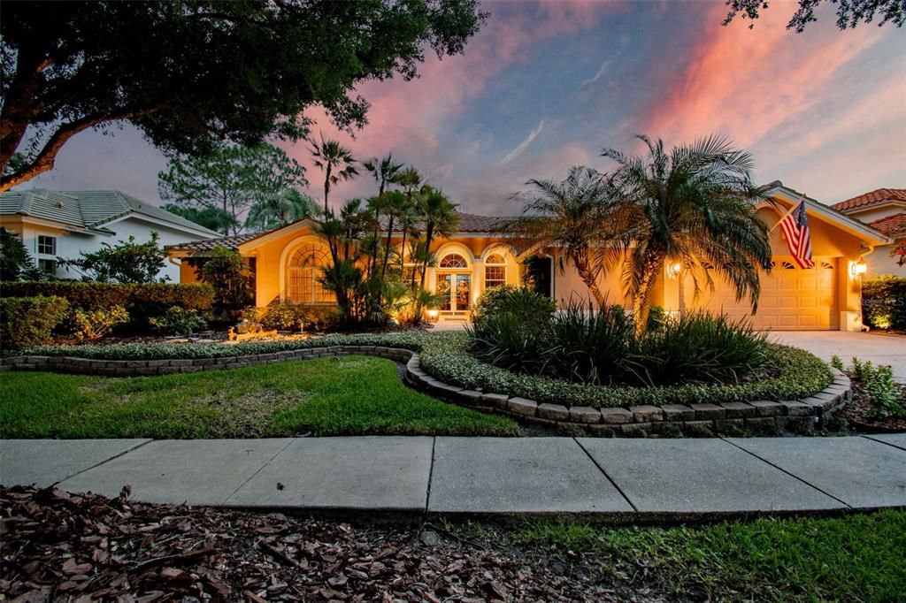 For Sale: $950,000 (4 beds, 3 baths, 3234 Square Feet)