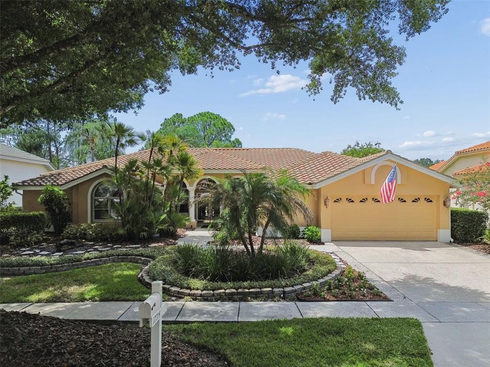 For Sale: $950,000 (4 beds, 3 baths, 3234 Square Feet)