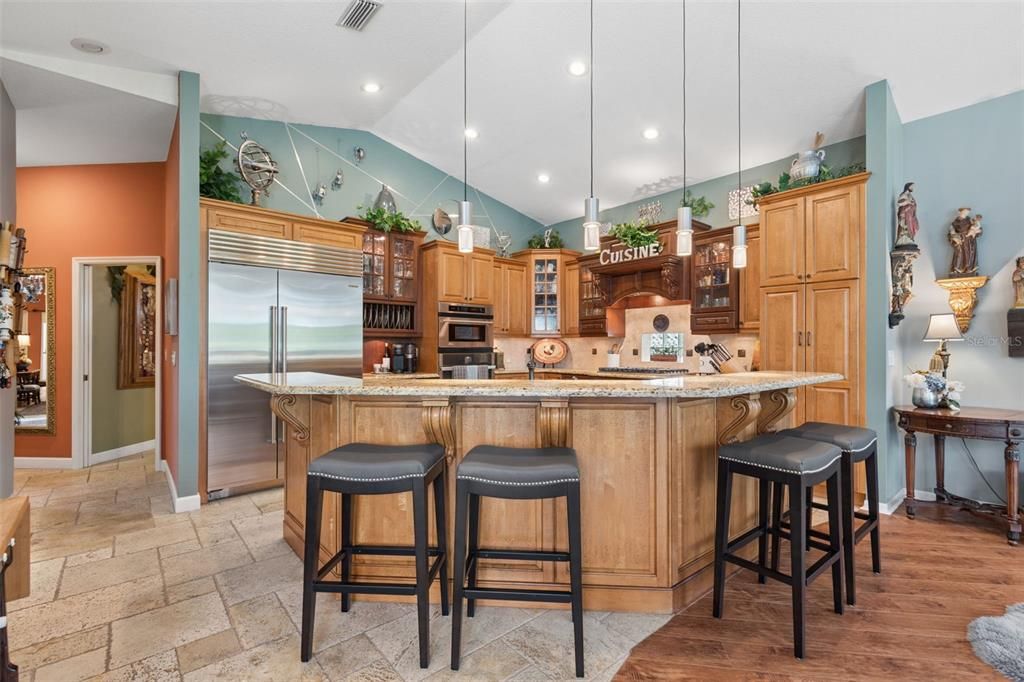 For Sale: $950,000 (4 beds, 3 baths, 3234 Square Feet)