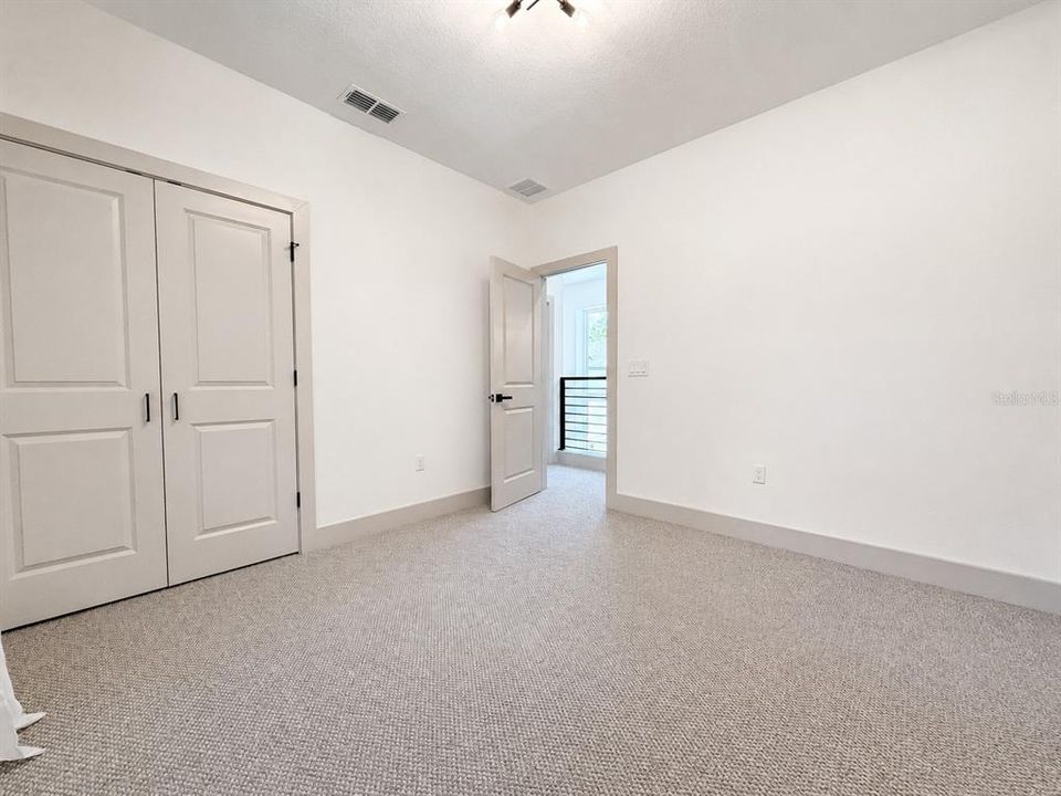 For Rent: $3,650 (3 beds, 2 baths, 2210 Square Feet)