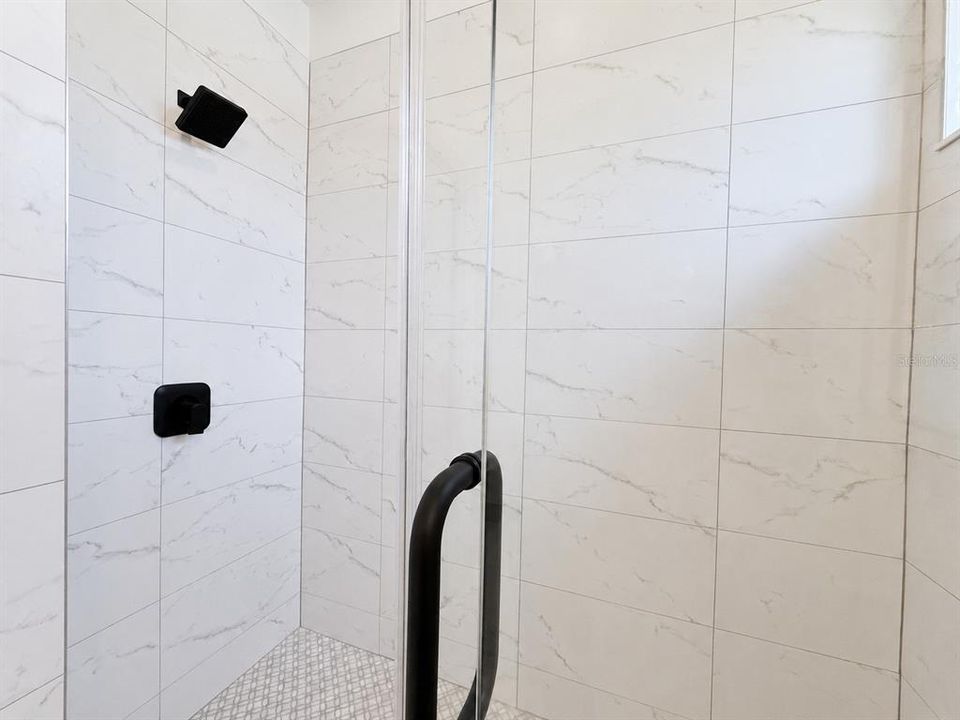 For Rent: $3,650 (3 beds, 2 baths, 2210 Square Feet)