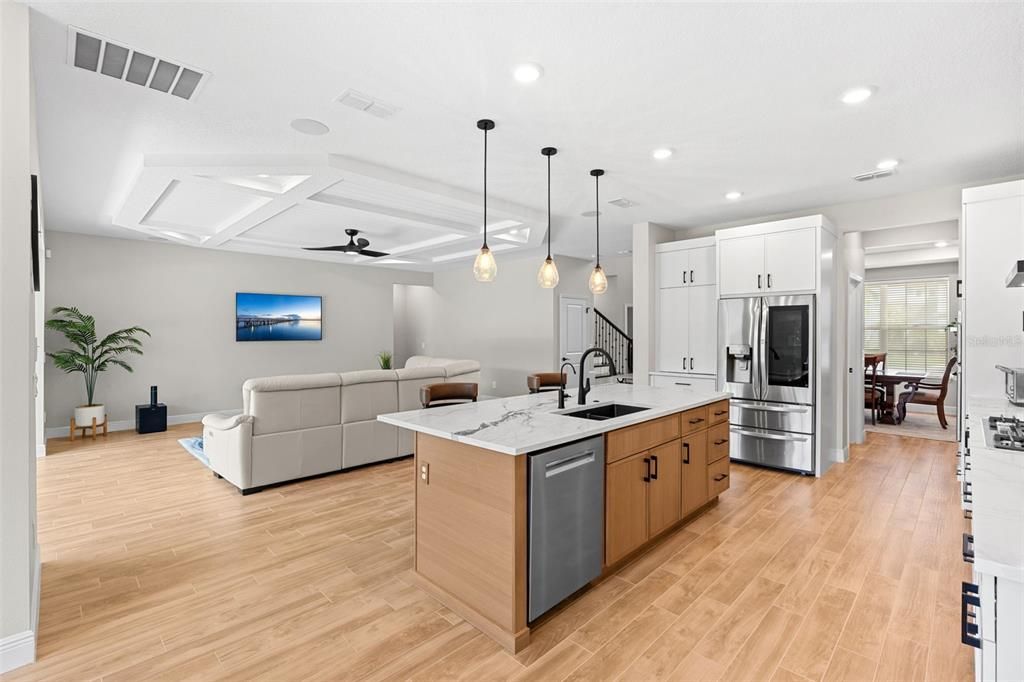Active With Contract: $750,000 (5 beds, 4 baths, 3798 Square Feet)
