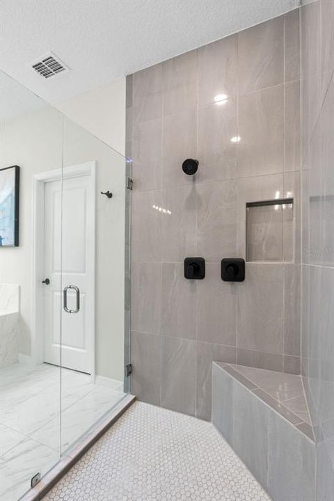 Active With Contract: $750,000 (5 beds, 4 baths, 3798 Square Feet)