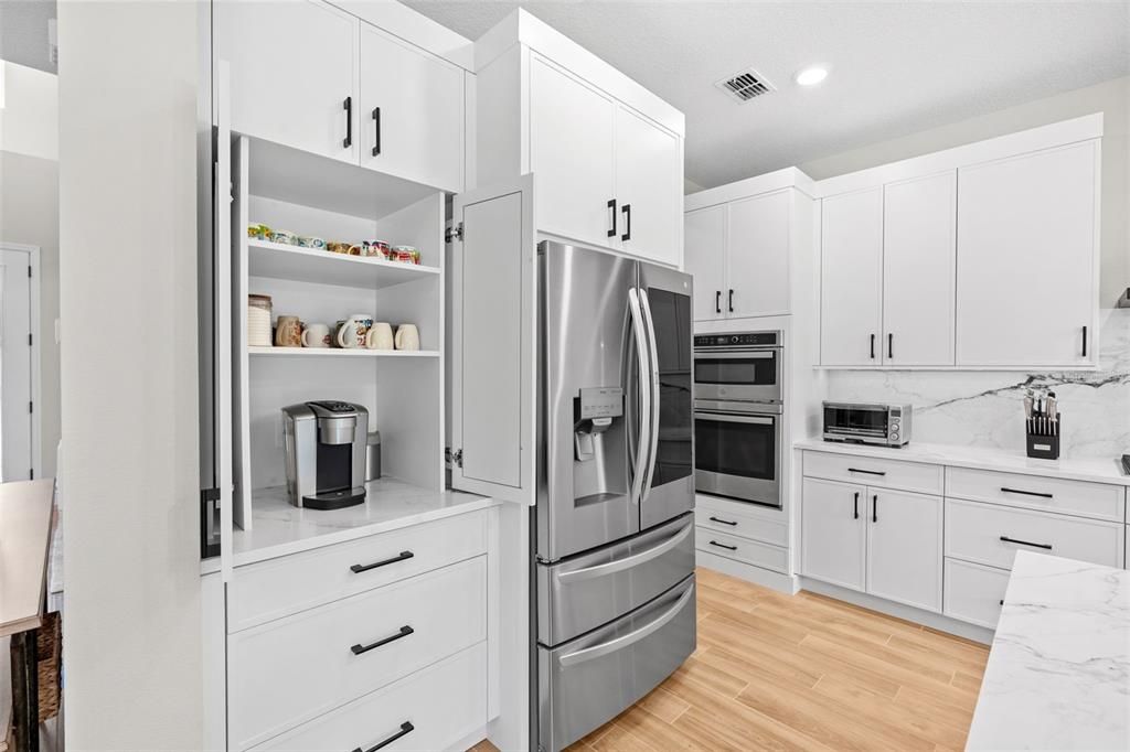 Active With Contract: $750,000 (5 beds, 4 baths, 3798 Square Feet)