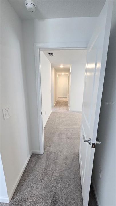 For Sale: $369,000 (5 beds, 3 baths, 2600 Square Feet)