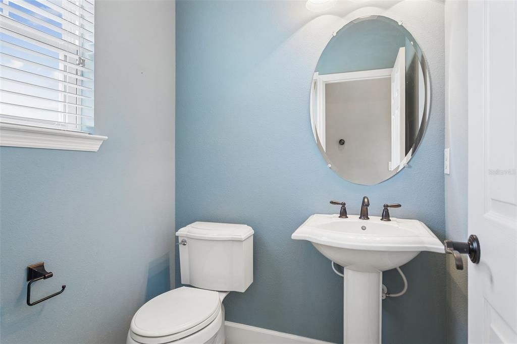 For Sale: $849,900 (5 beds, 3 baths, 3707 Square Feet)