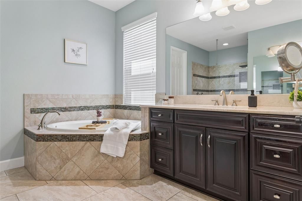 For Sale: $849,900 (5 beds, 3 baths, 3707 Square Feet)