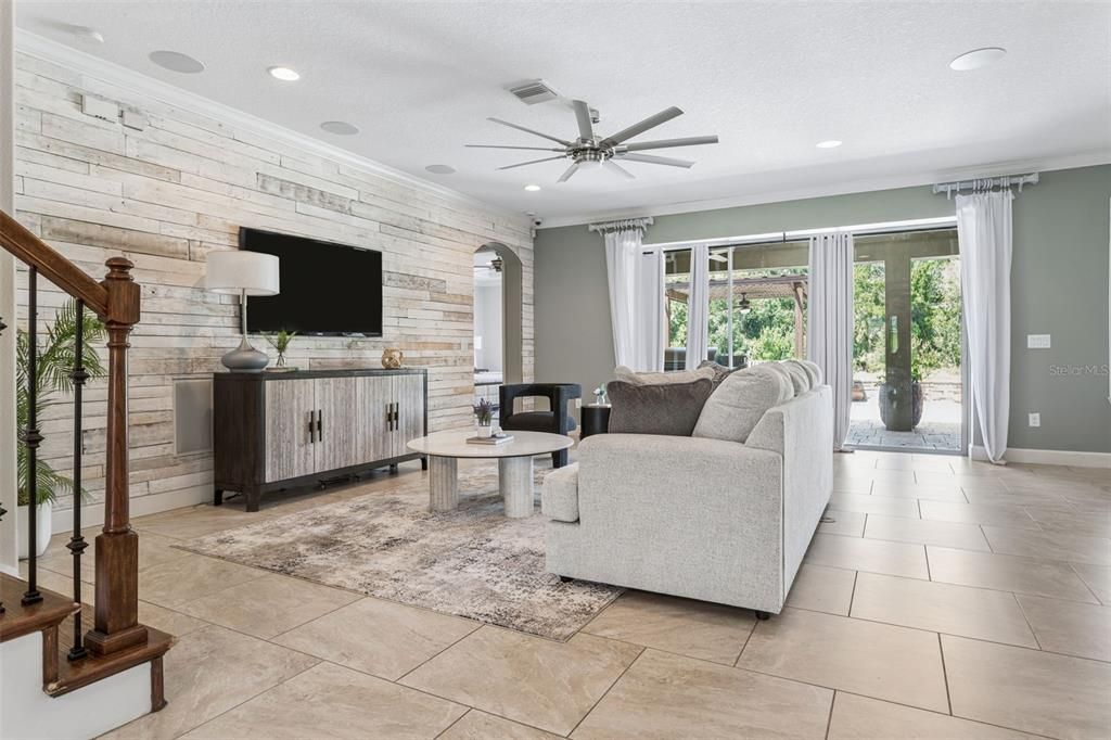 For Sale: $849,900 (5 beds, 3 baths, 3707 Square Feet)