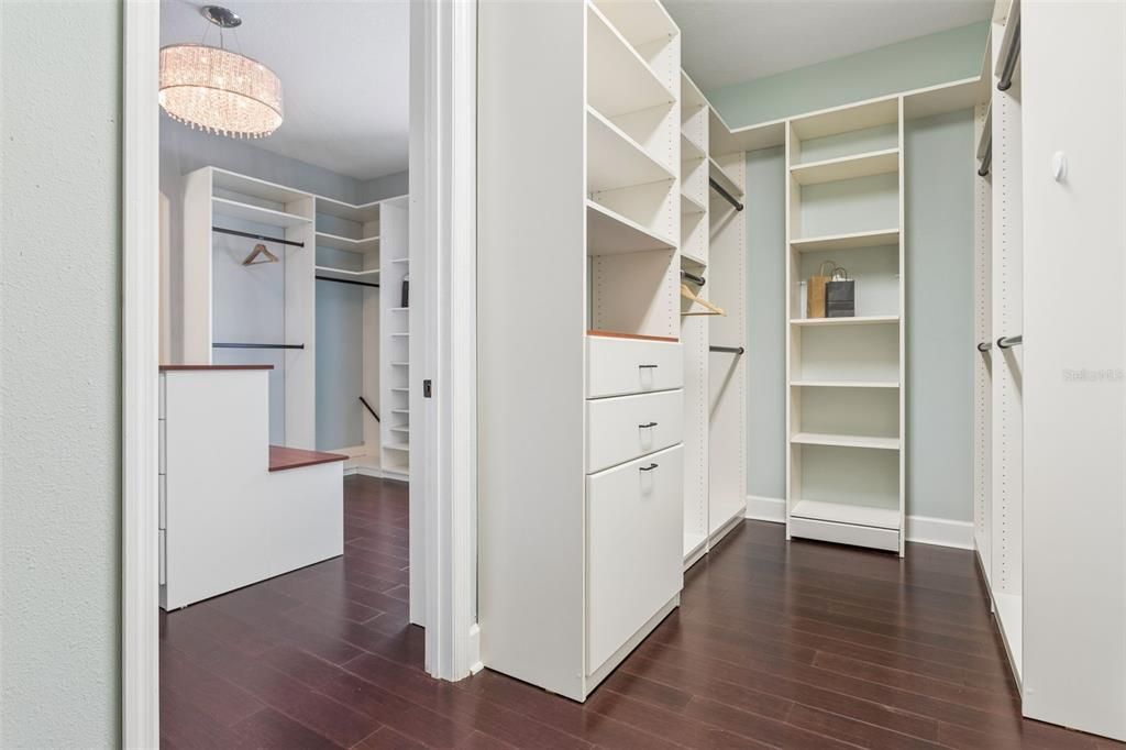 For Sale: $849,900 (5 beds, 3 baths, 3707 Square Feet)