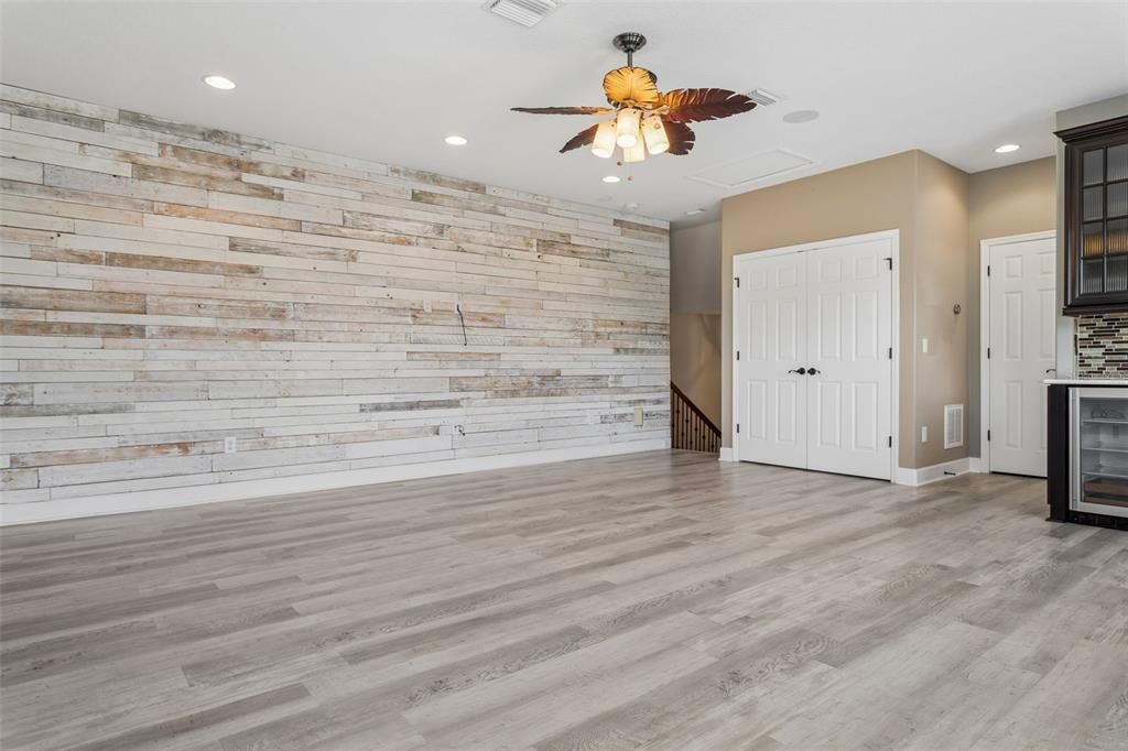 For Sale: $849,900 (5 beds, 3 baths, 3707 Square Feet)