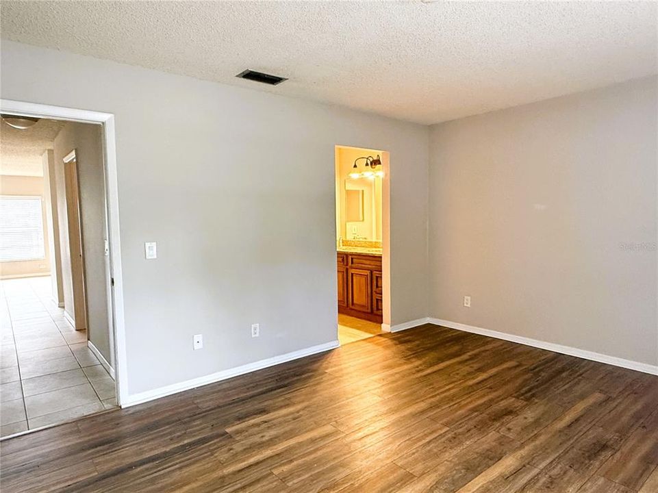 For Rent: $2,150 (3 beds, 2 baths, 1160 Square Feet)