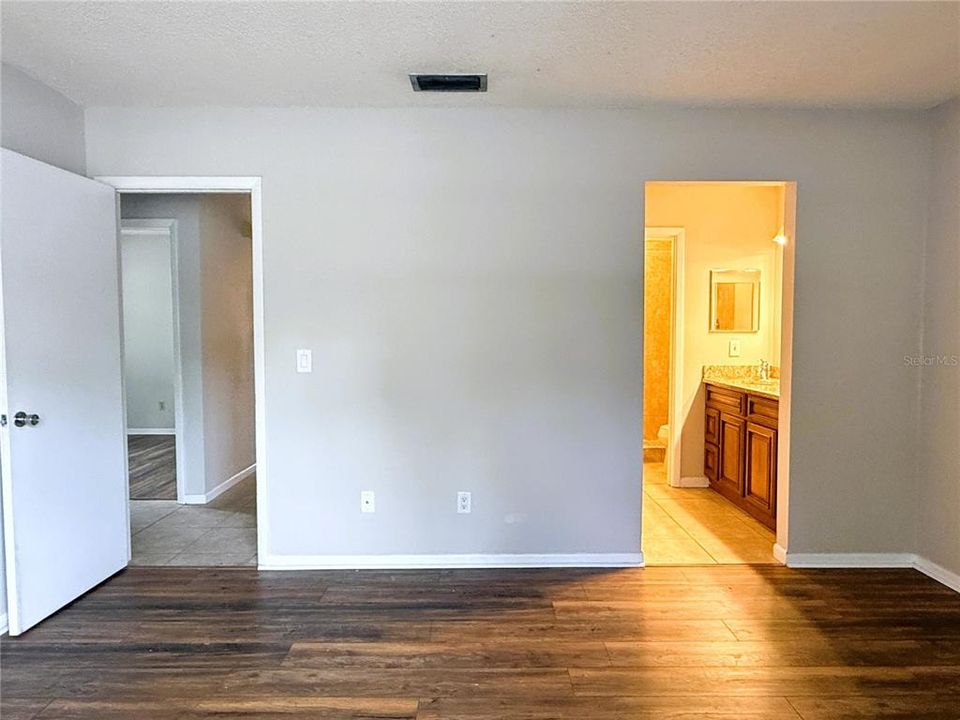 For Rent: $2,150 (3 beds, 2 baths, 1160 Square Feet)