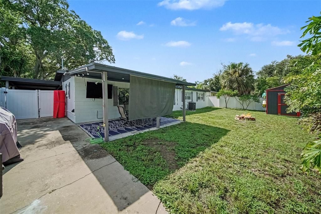 For Sale: $435,000 (3 beds, 2 baths, 1369 Square Feet)