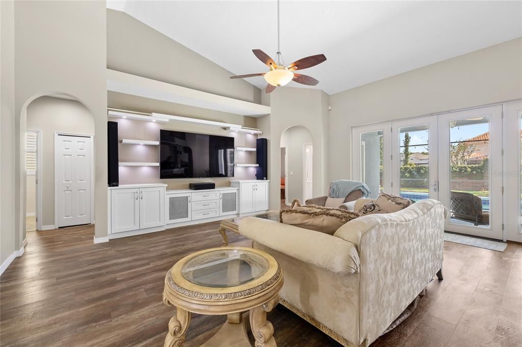 For Sale: $575,000 (4 beds, 3 baths, 2466 Square Feet)