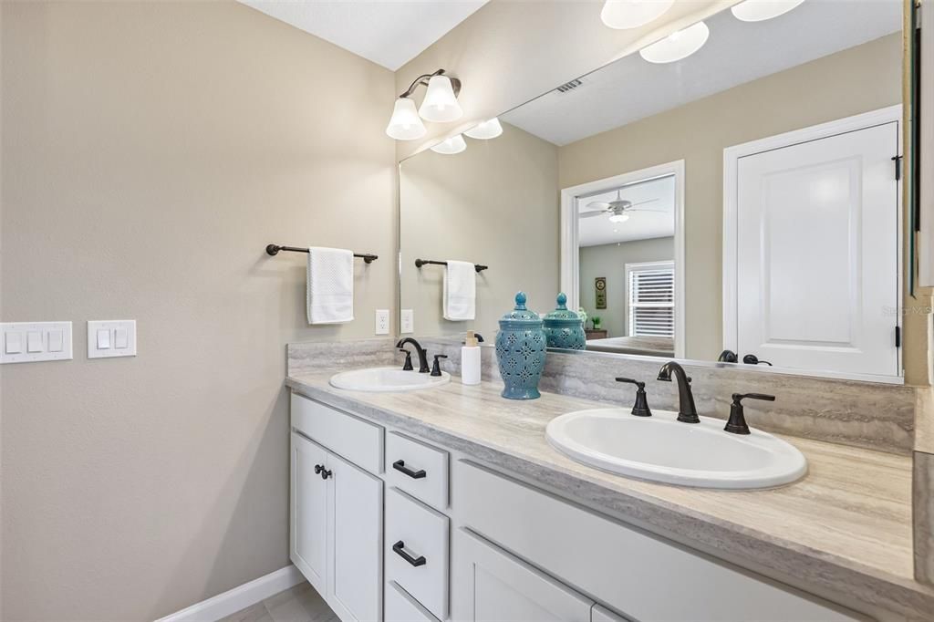 For Sale: $440,000 (3 beds, 2 baths, 1628 Square Feet)