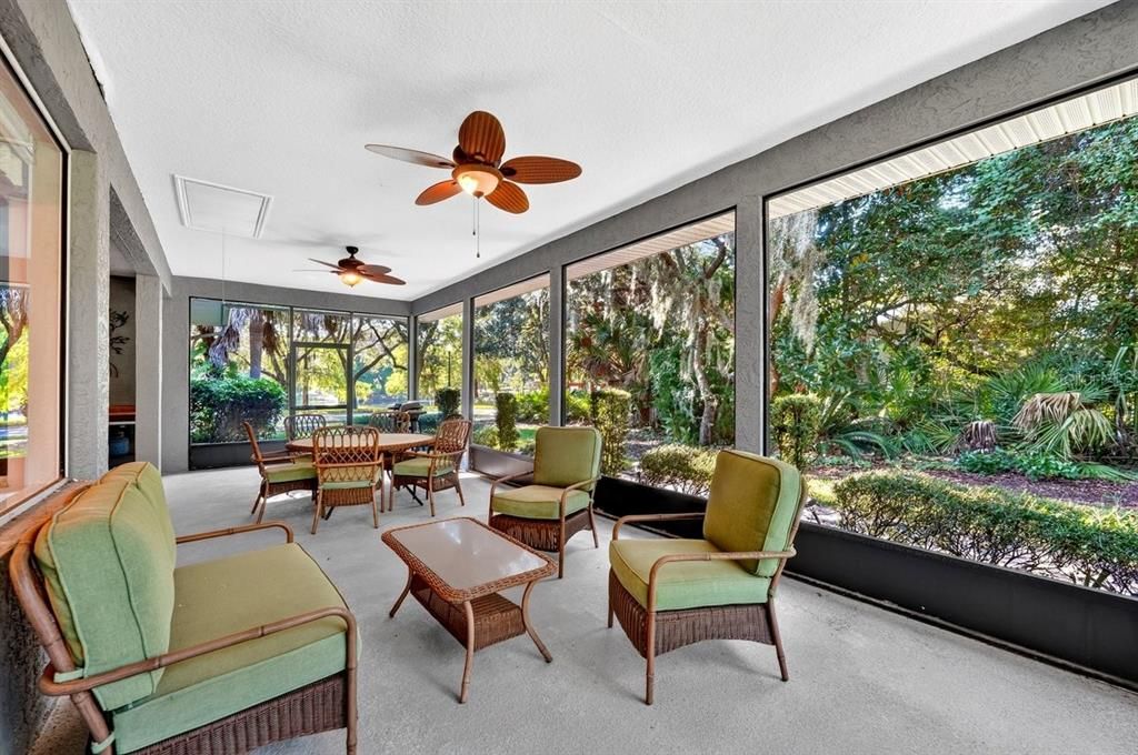 For Sale: $449,900 (3 beds, 2 baths, 2411 Square Feet)