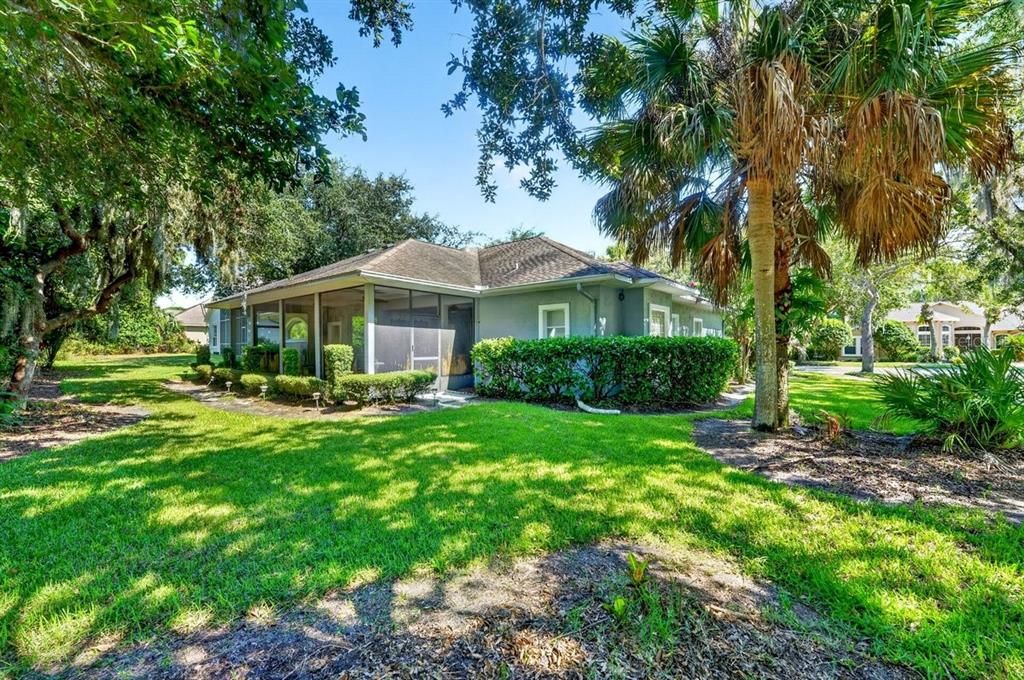 For Sale: $449,900 (3 beds, 2 baths, 2411 Square Feet)