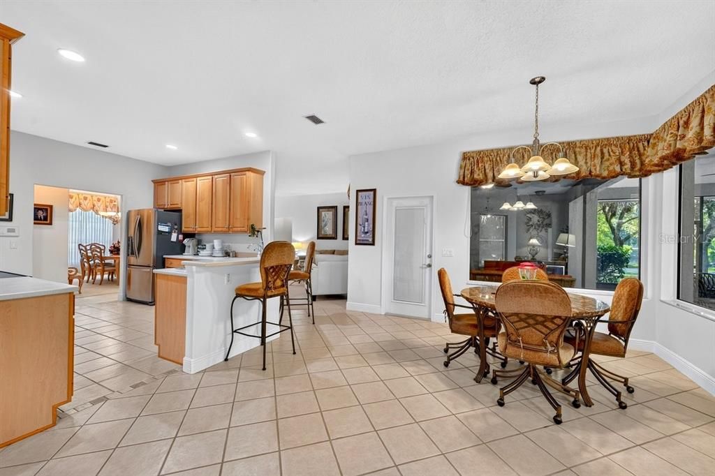 For Sale: $449,900 (3 beds, 2 baths, 2411 Square Feet)