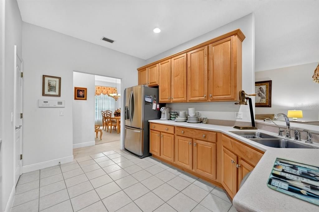 For Sale: $449,900 (3 beds, 2 baths, 2411 Square Feet)